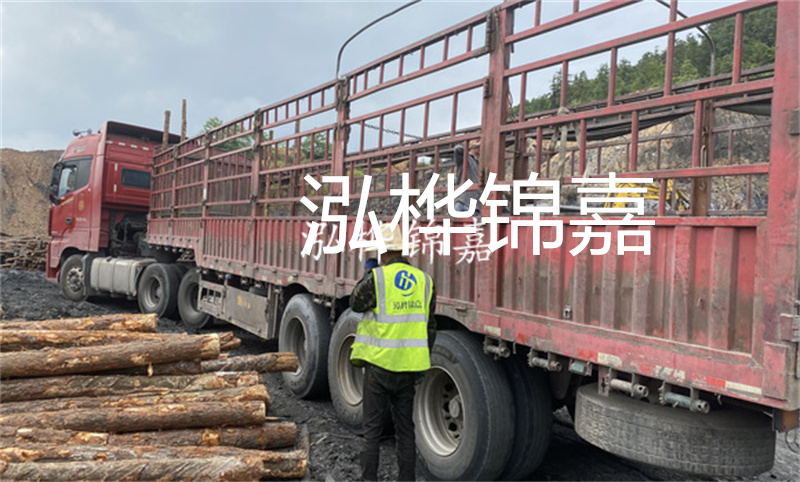 河道打樁杉木樁，保障水利工程穩(wěn)定